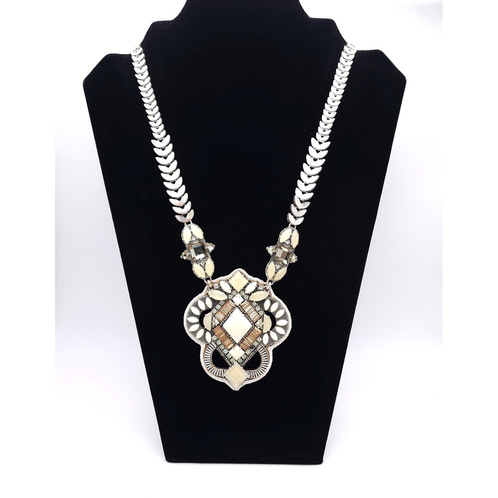 Stella & Dot Kaia Statement Necklace Silver Tone Rhinestone Acrylic Bib 20-23in